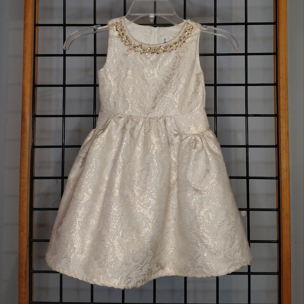 Rare Editions Cream Sleeveless Dress with Pearl Accents
